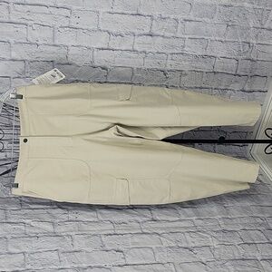 LULULEMON Lightweight‎ Utilitech Cargo P HR Cream Pant Size 32